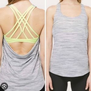 Pre-loved like new slay the studio 2in 1 top